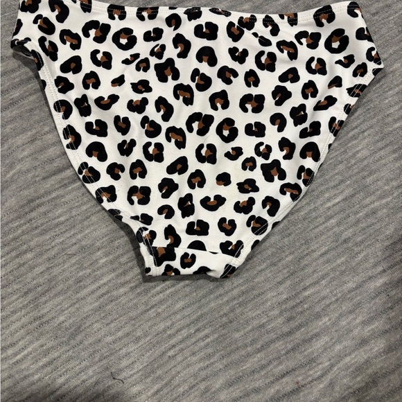 Leopard Print Bikini Set - Picture 8 of 9